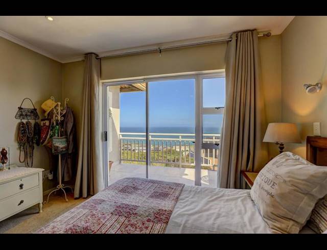 4 BEDROOM PROPERTY TO RENT IN PINNACLE POINT GOLF ESTATE